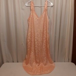 Vintage Lily of France Size Medium Long Animal Print Peach Nightgown Polyester